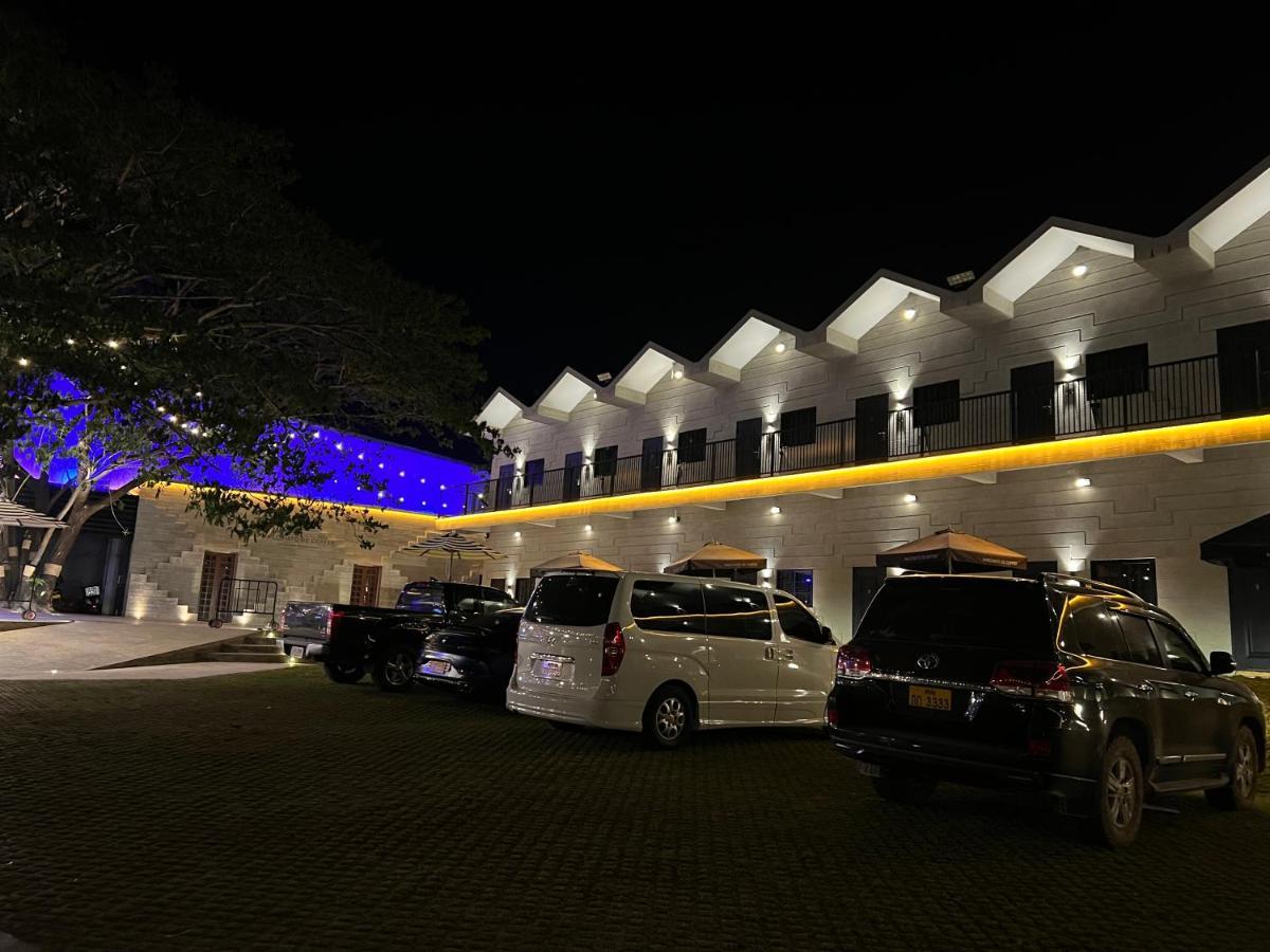 Macchiato Resort Savannakhet Opposite Thai Embassy Exterior photo